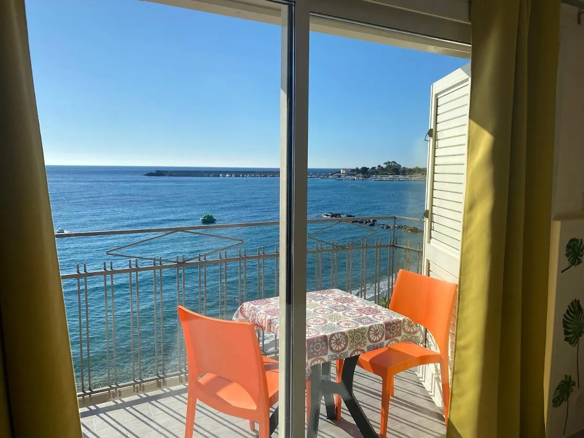 Apartmán La Mansarda Giardini Naxos