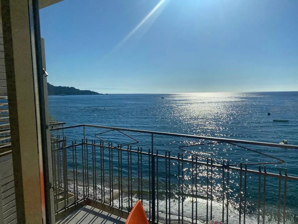 Apartmán La Mansarda Giardini Naxos Itálie